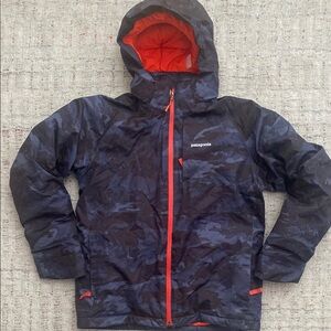 Patagonia Kids Camo Jacket - Black and Blue size XL 14
